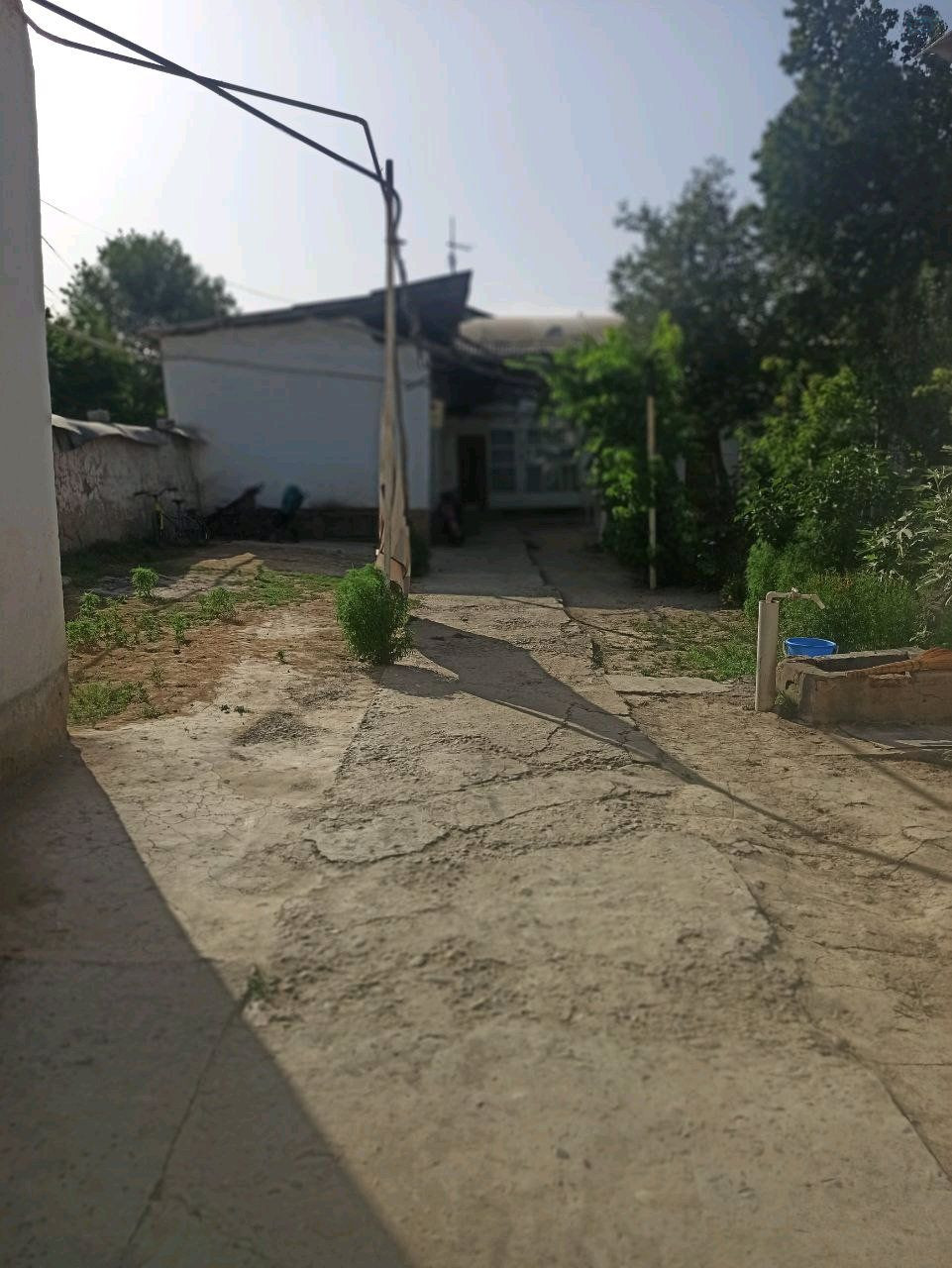 6 xonali uy-hovli sotiladi, Yangihayot tumani