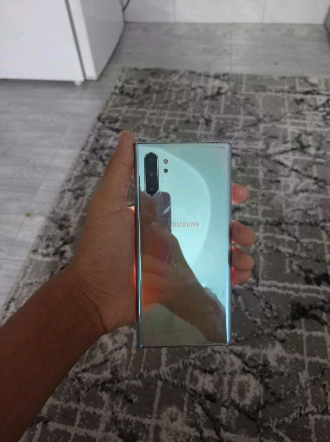 Samsung Galaxy Note10+ 5G smartfoni sotiladi, Denov