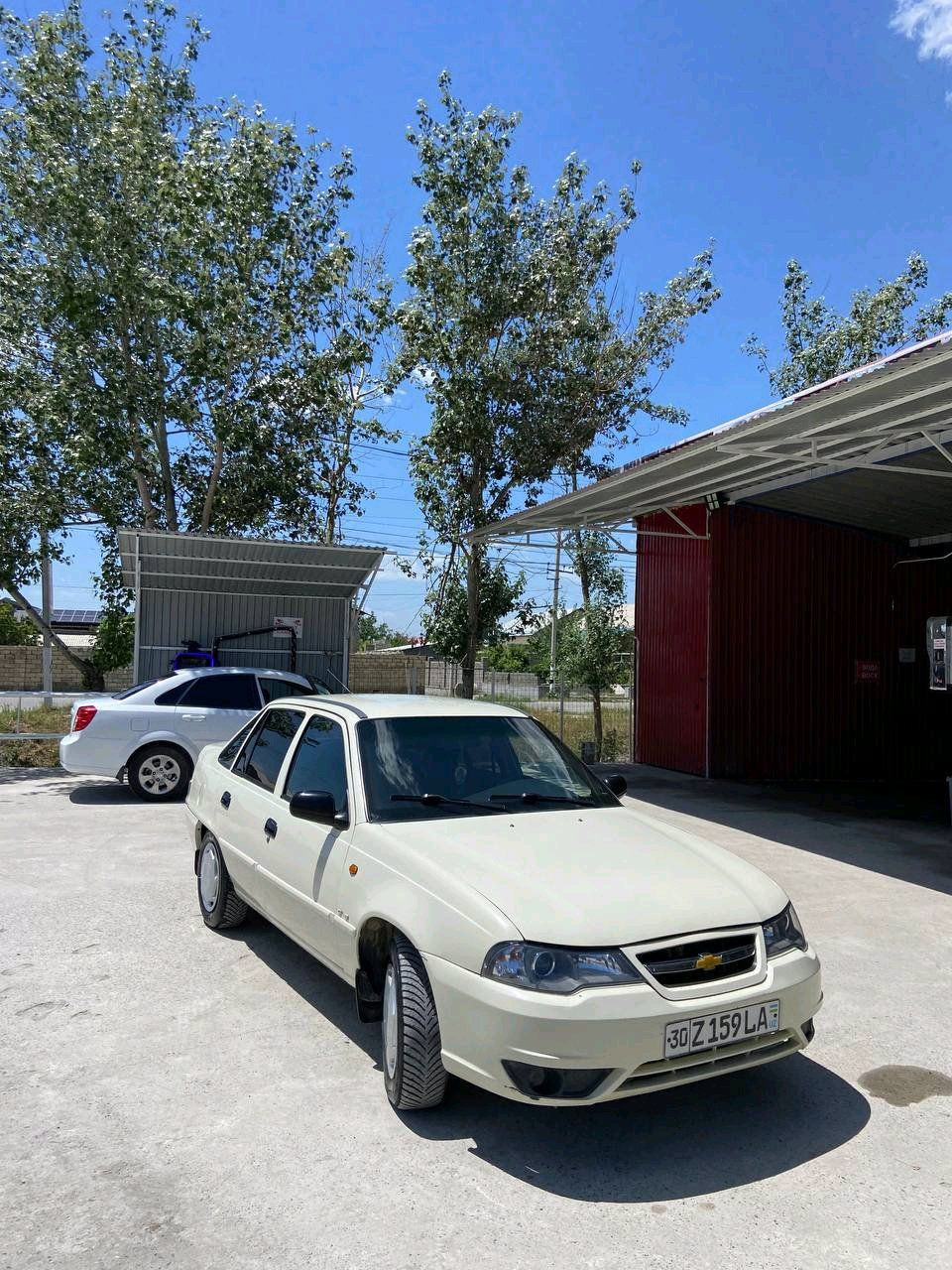 Chevrolet Nexia 2 2011-yil sotiladi, Oqdaryo — 4