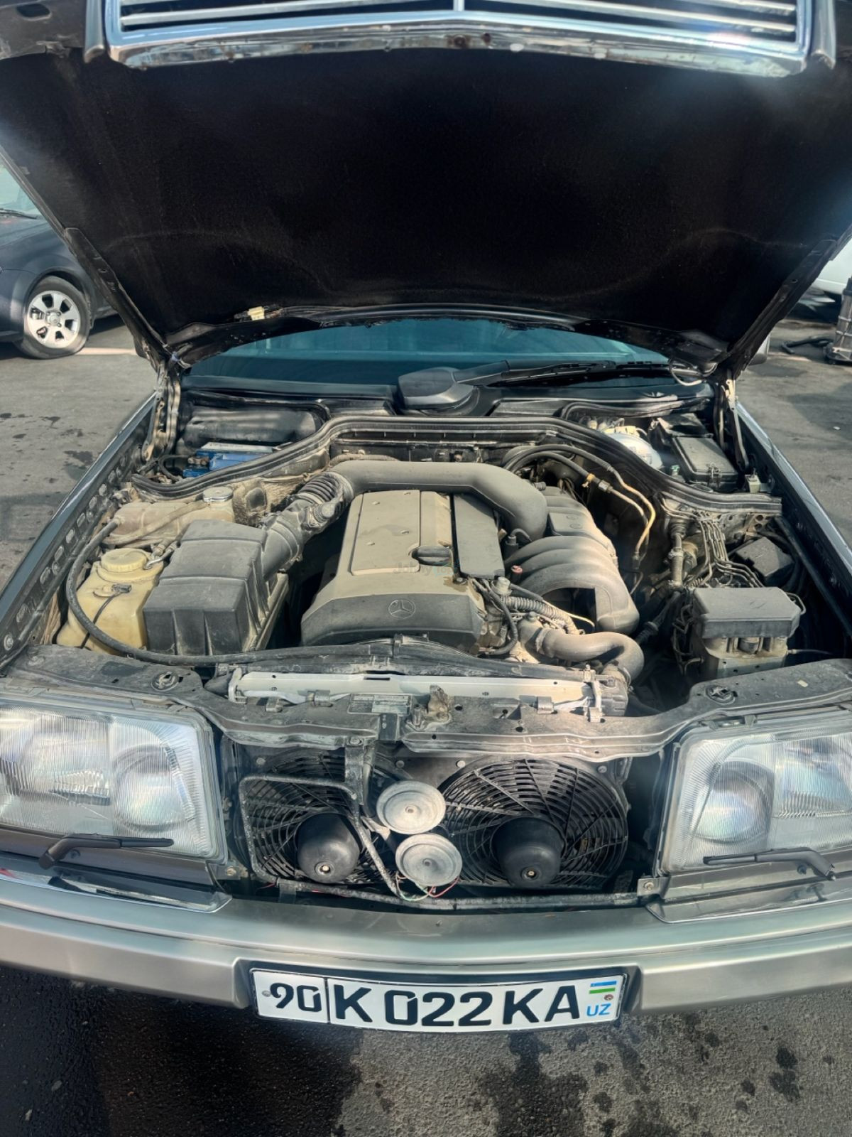 Продаётся Mercedes-Benz 124 (двигатель 104), Яшнабад — мотор, коробка и ходовая в порядке, кондиционер и люк работают — 8