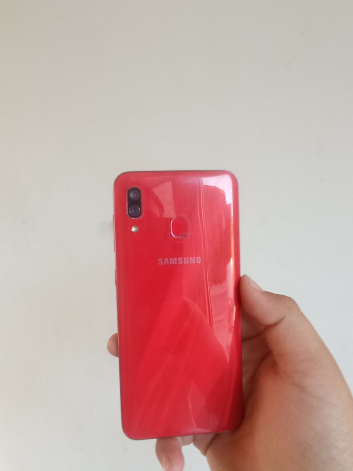 Samsung A30 4/32 GB, qizil, quti va hujjatlari bilan sotiladi, Toshkent tumani
