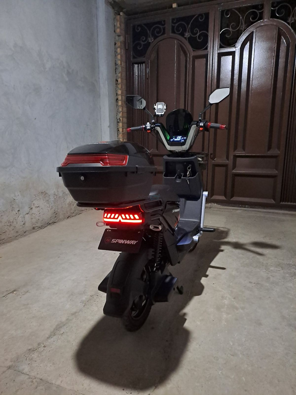 Spinway skuteri 2026, bonusga kaska, Samarqand sotiladi — 3
