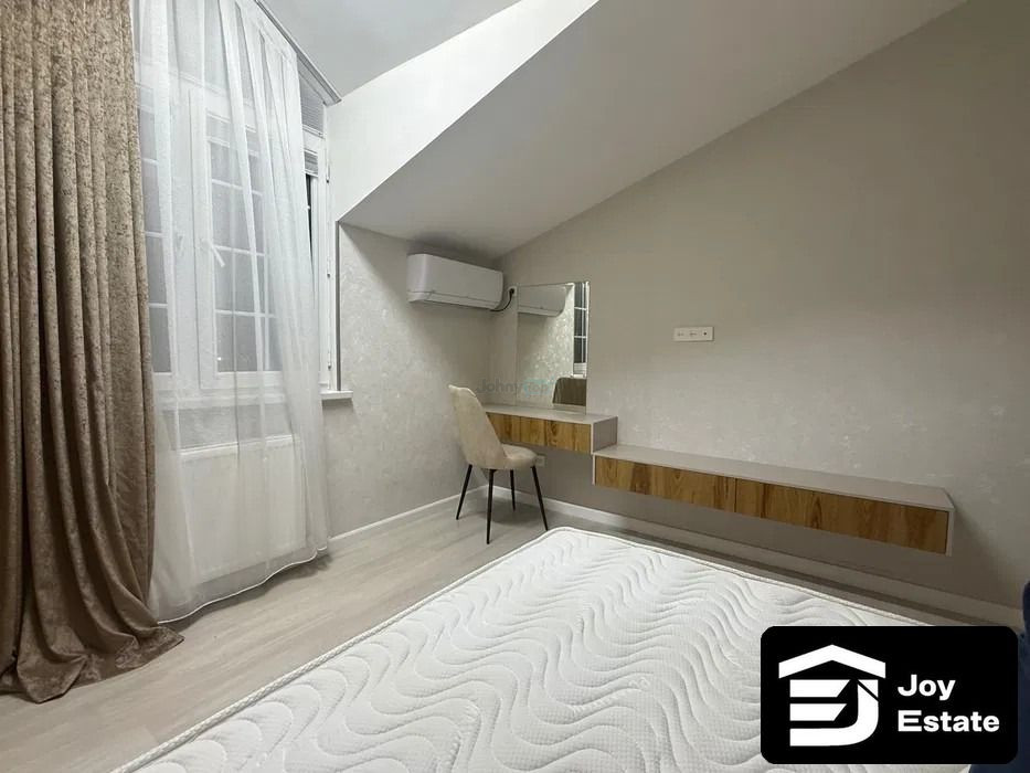 Mirobodda 2 xonali kvartira ijaraga beriladi, Grinvich, 86 m² — 3