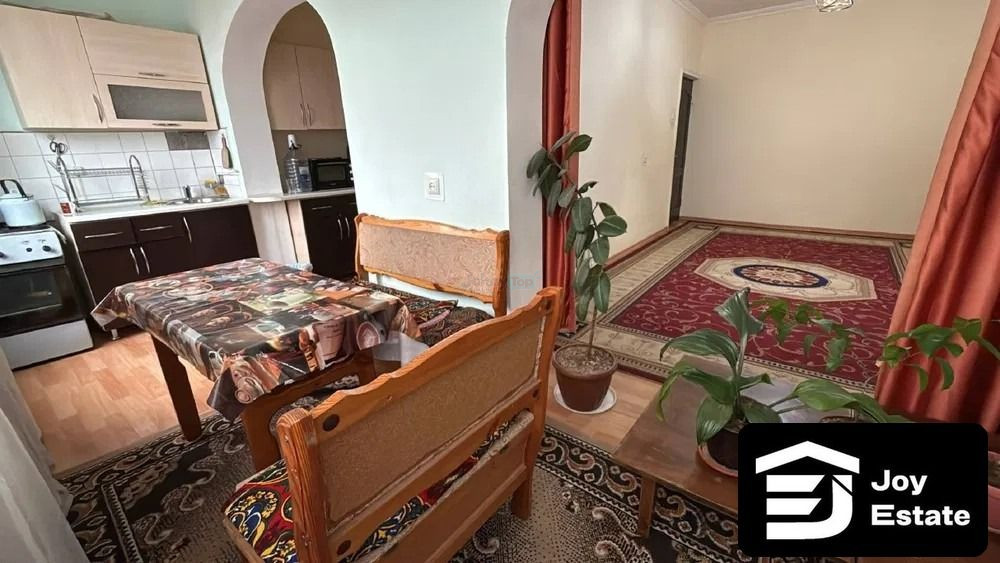 Olmazor, Tansiqboyev ko‘chasida 2 xonali kvartira ijaraga beriladi, 79 m² — 2