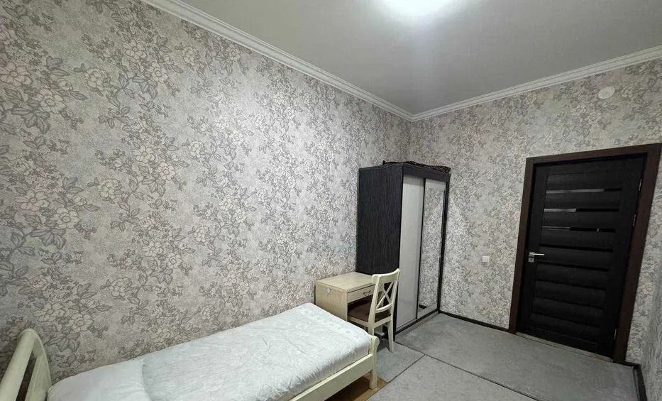Mirobodda 4 xonali kvartira ijaraga beriladi, Golden House, 82 m² — 3