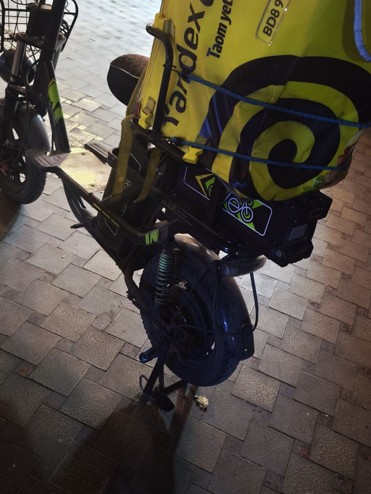 E-velo elektr skuter sotiladi, Samarqand — 2
