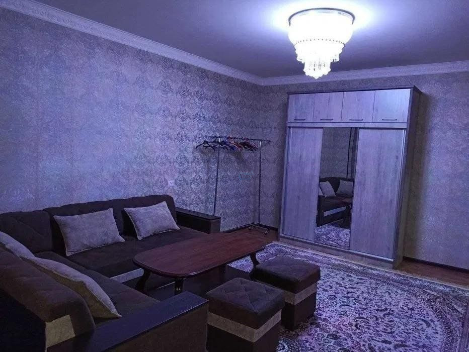 Sergeli, Moshena bozori yonida 2 xonali kvartira ijaraga beriladi — 3