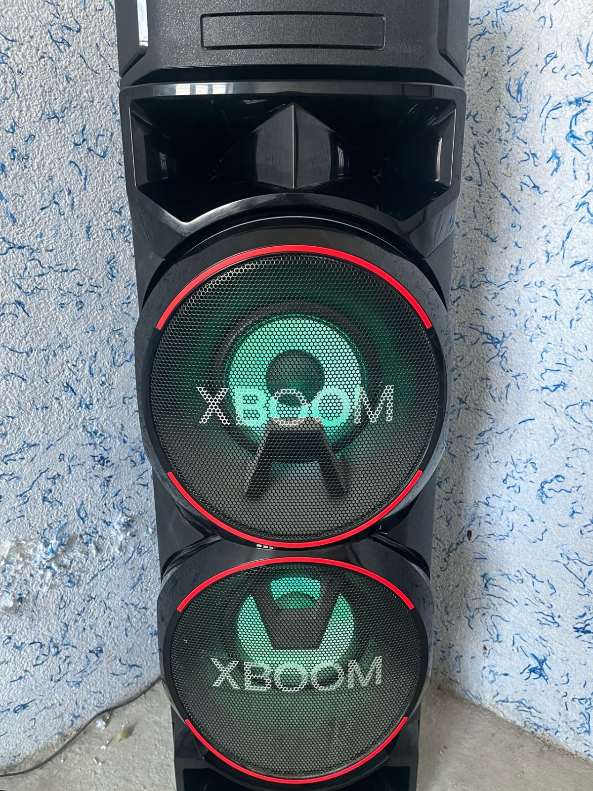 LG XBOOM ON99 kolonka sotiladi, Uychi — 2