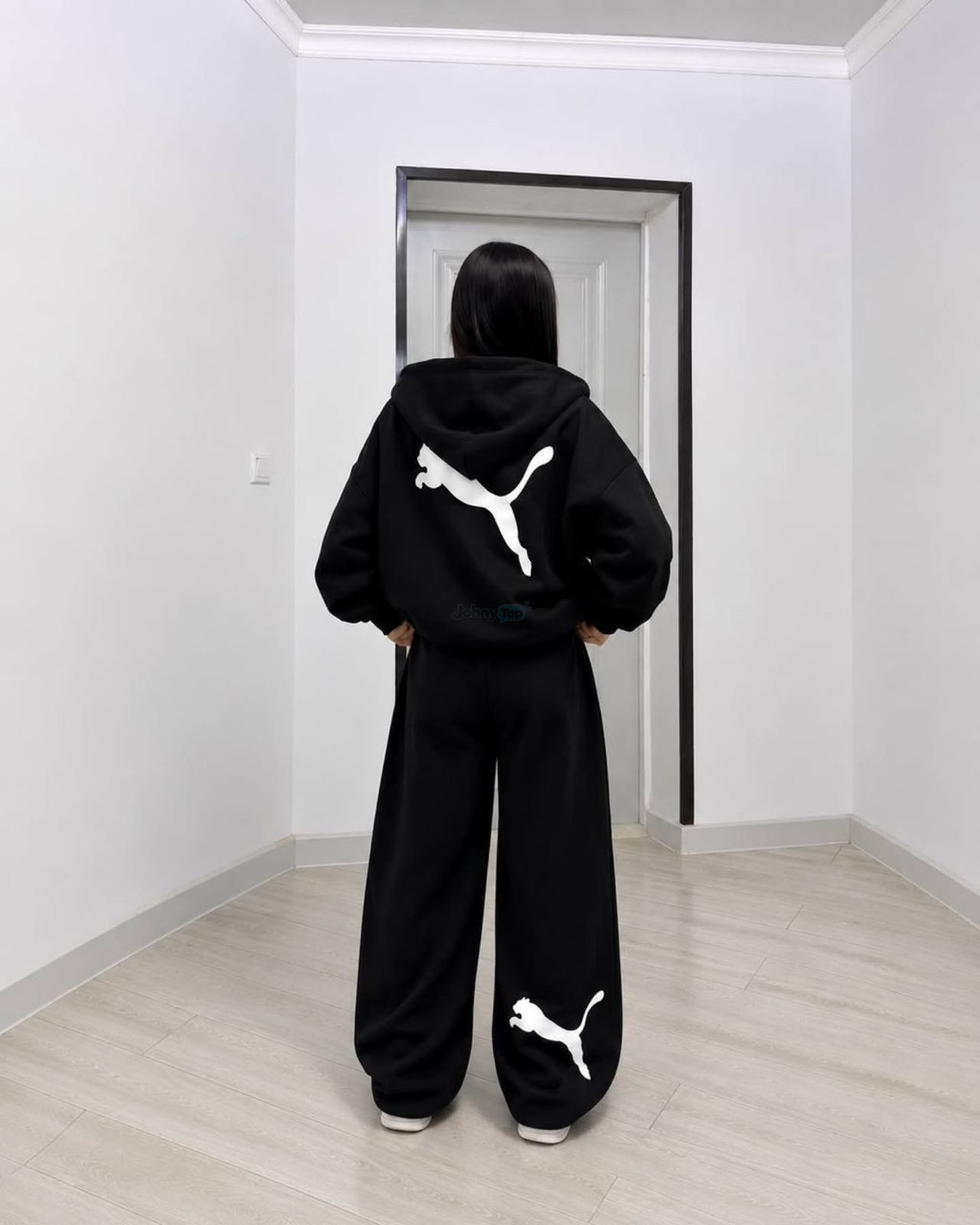 Puma uslubidagi ayollar sport kostyumi, Kitob — 2
