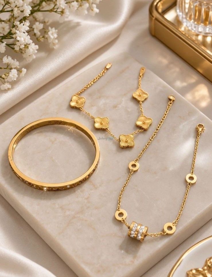 Set of 3 women's gold-tone bracelets for sale, Olmazor — 2