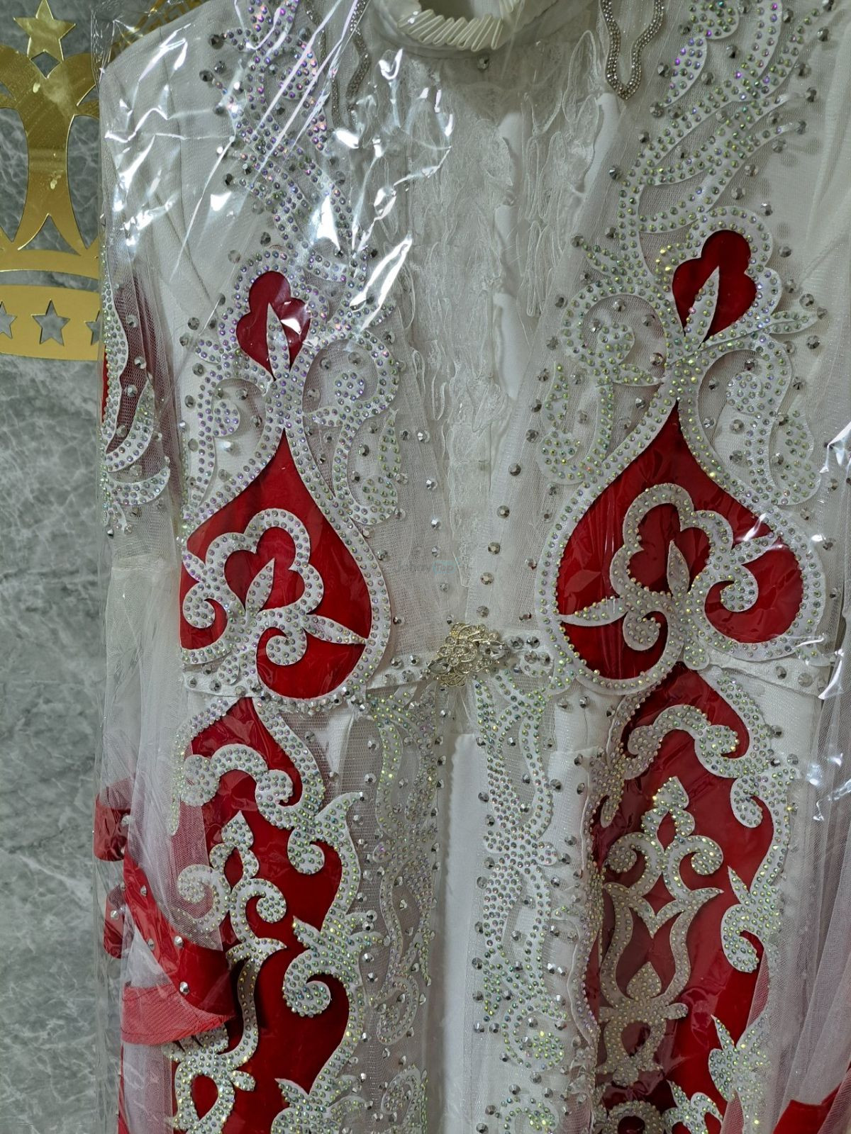 Kelinlar uchun ansambl ko‘ylak sotiladi, Kattaqo‘rg‘on — 3