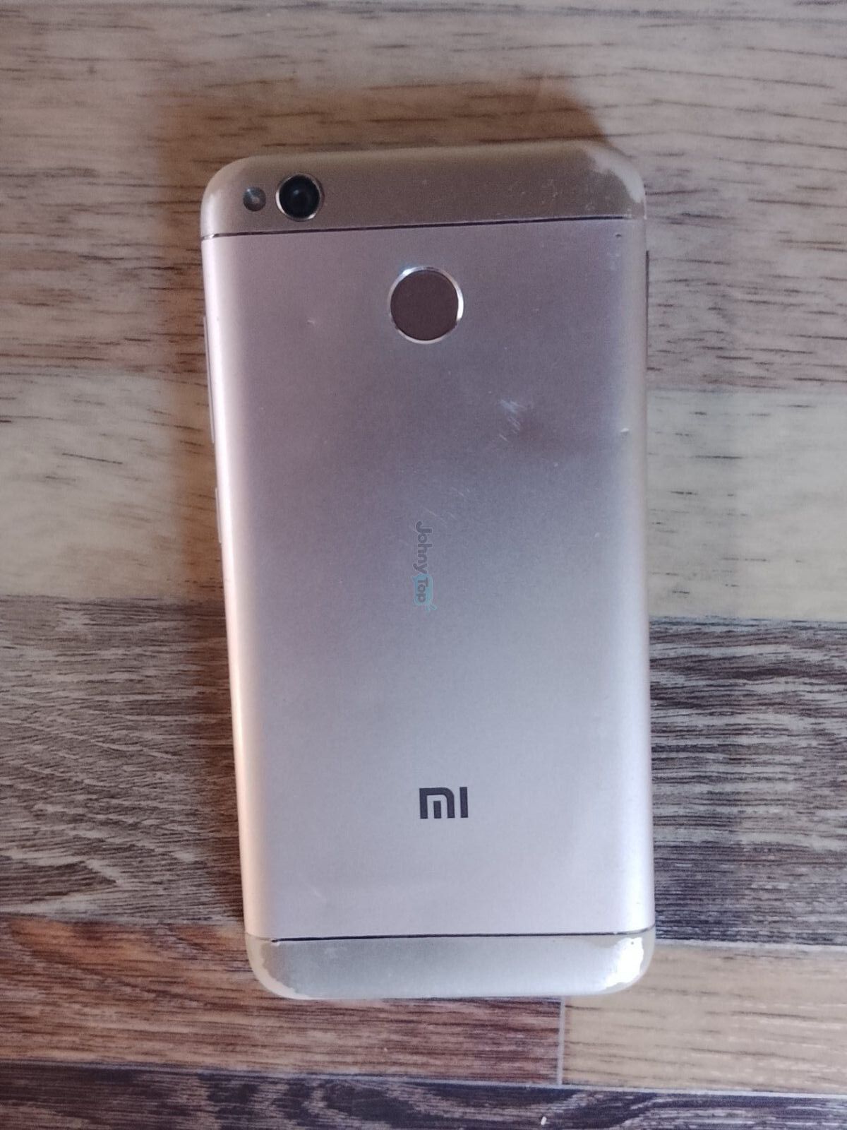 Xiaomi smartfon (oltinrang) sotiladi, Vobkent