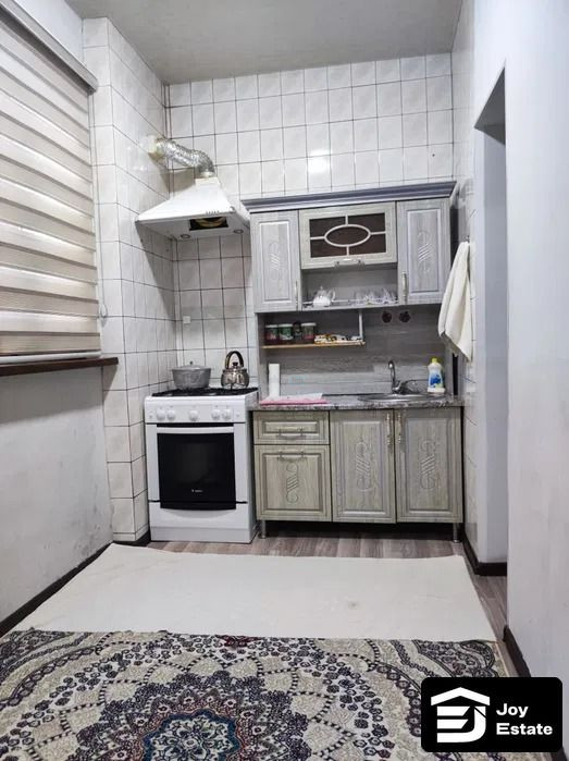 Yashnobod, Risoviy bozor hududida 2 xonali kvartira ijaraga beriladi, 40 m² — 3