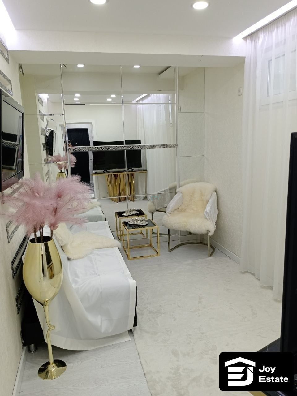Mirobod, Oybek metrosi yaqinida 2 xonali kvartira ijaraga beriladi, 45 m² — 2