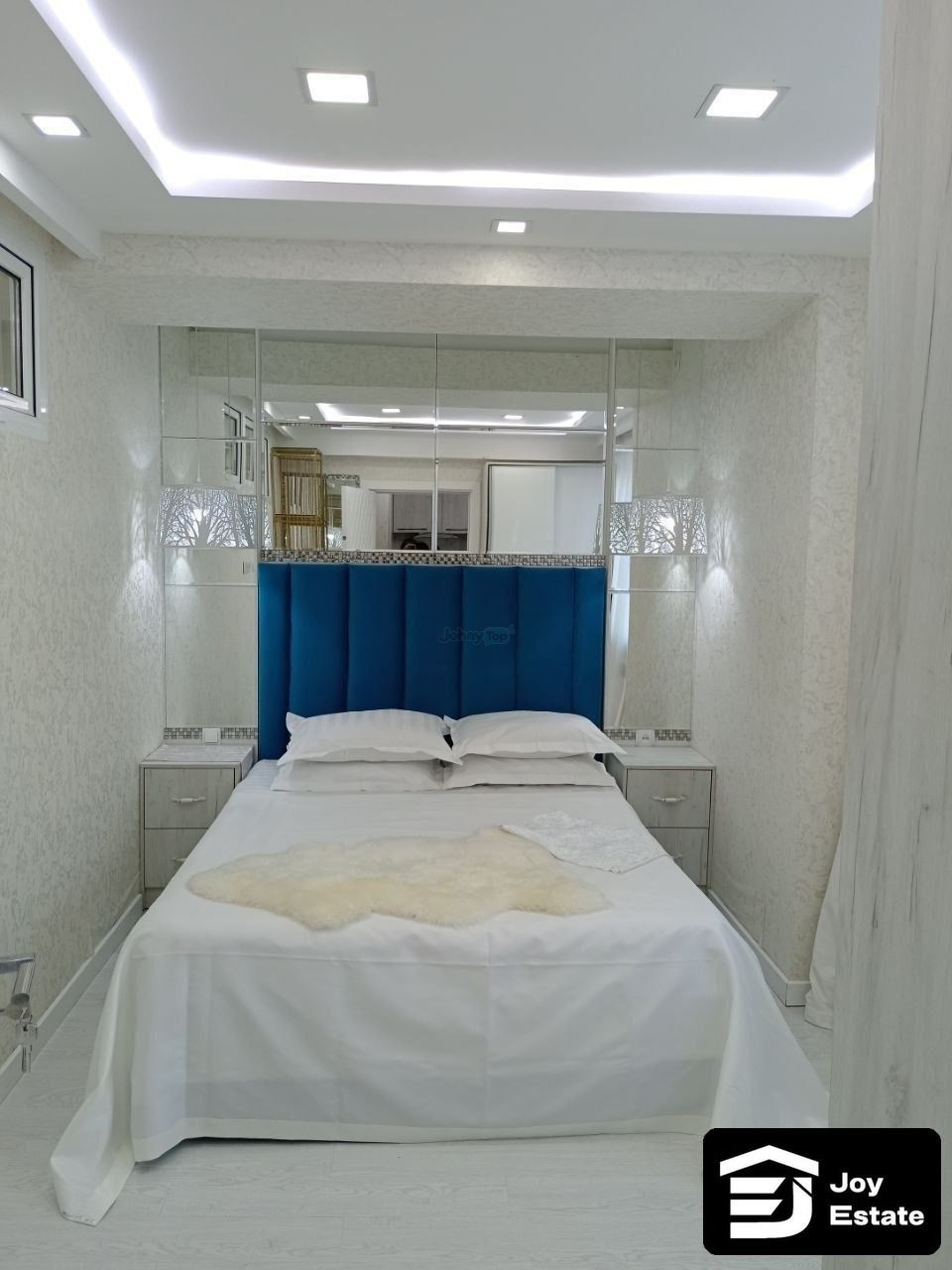 Mirobod, Oybek metrosi yaqinida 2 xonali kvartira ijaraga beriladi, 45 m² — 3