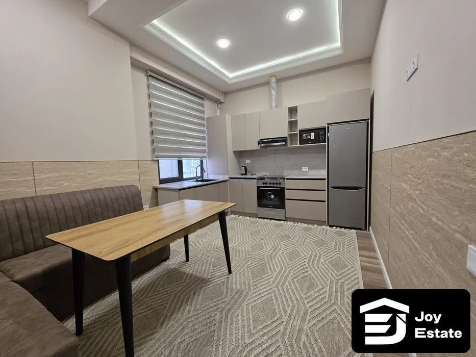 4-room apartment for rent in Shaykhontohur, 130 m² — 2