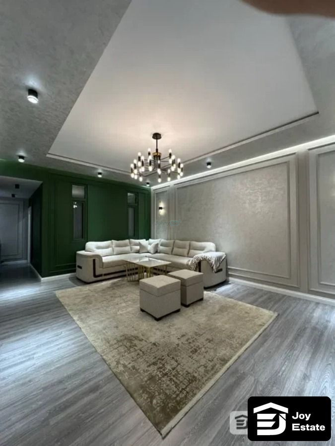 Yakkasaroyda 3 xonali kvartira ijaraga beriladi, 110 m² — 3