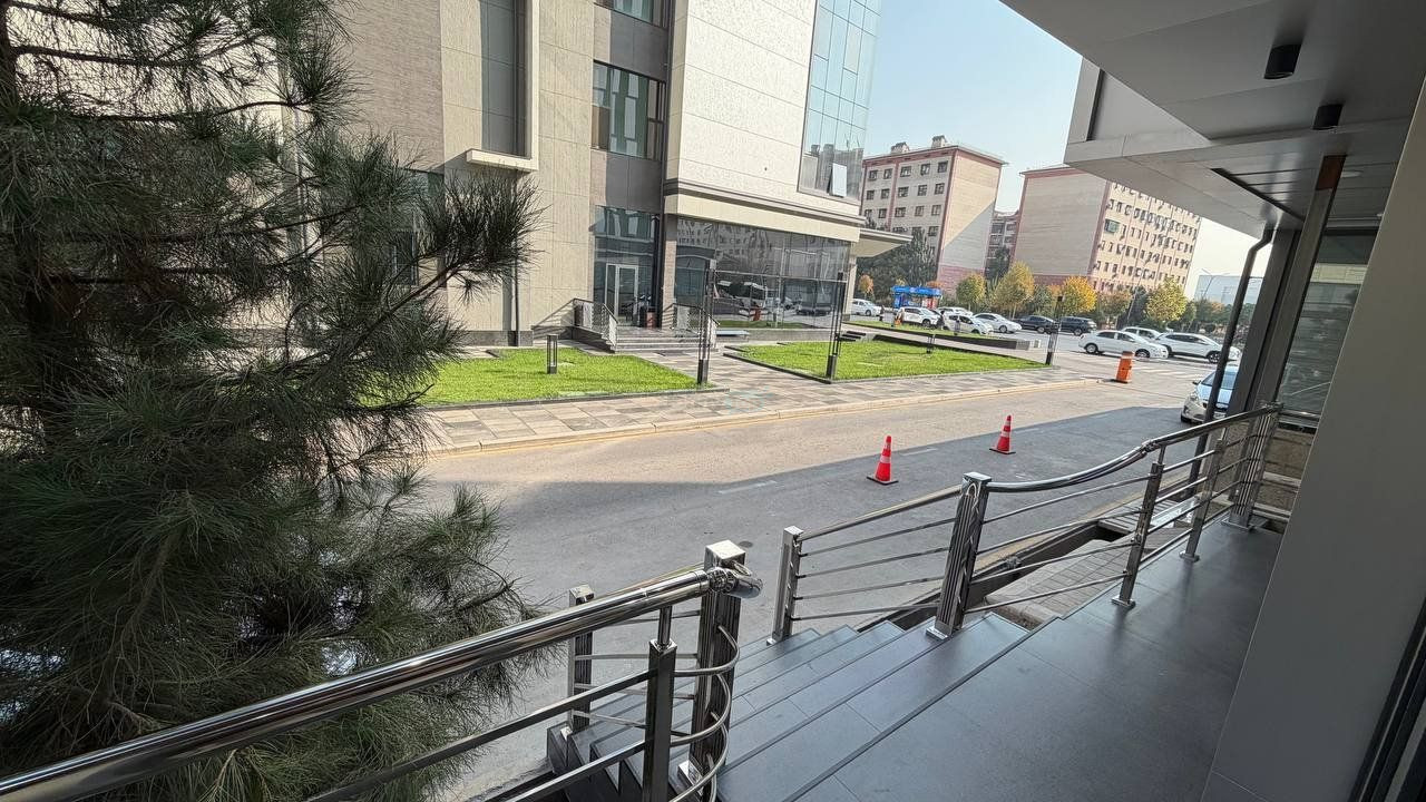 Yashnobodda Green Park yangi binosida 46 m² tijorat maydoni sotiladi va ijaraga beriladi — 3