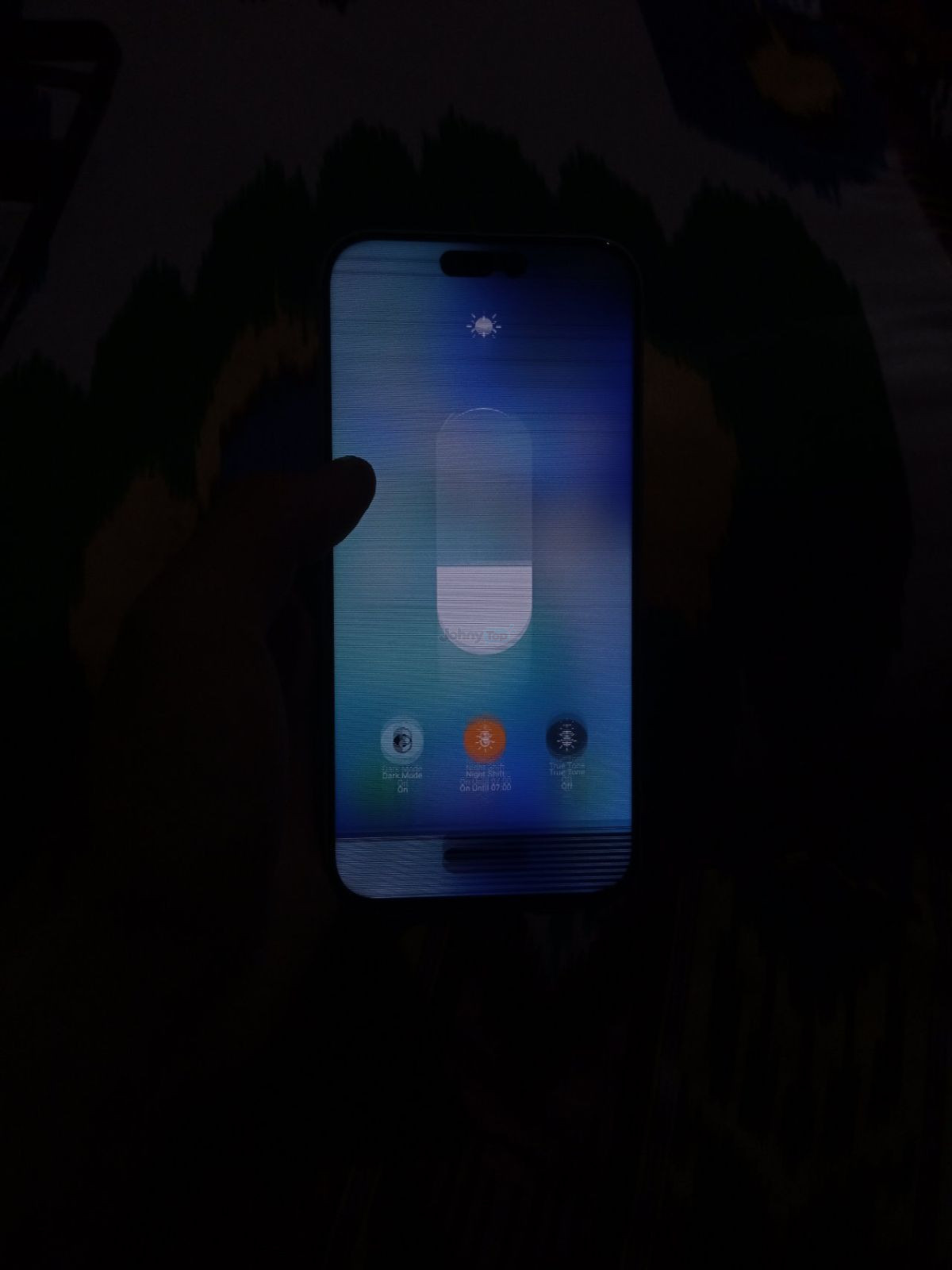 iPhone 17 Pro Max-style phone, Paxtachi — 3
