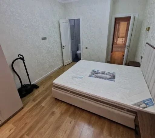 Yunusobod, Kamron Plast: 3 xonali kvartira ijaraga beriladi, 85 m²