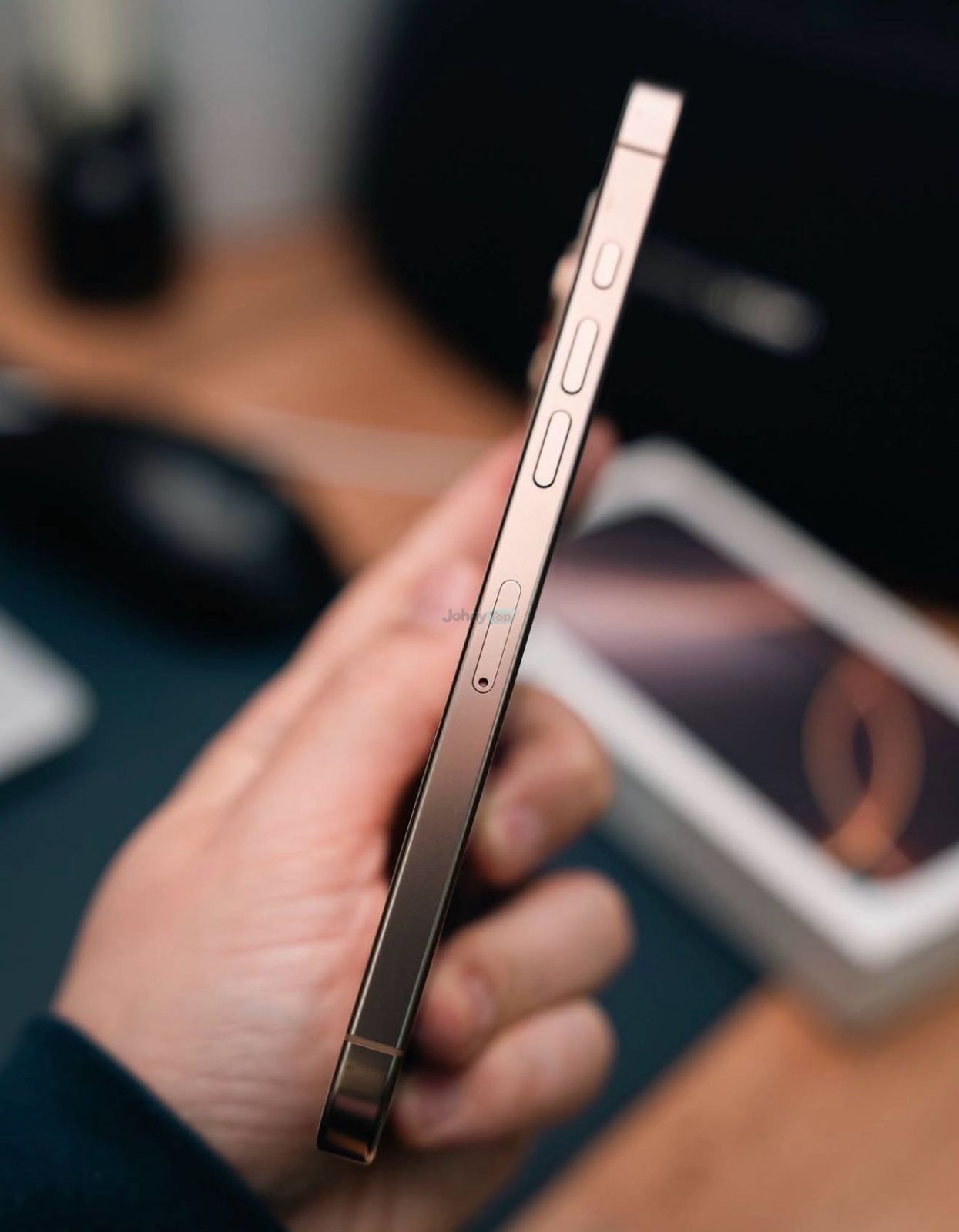 iPhone 16 Pro Max 256GB Desert, batareya 84%, Yunusobod sotiladi — 3