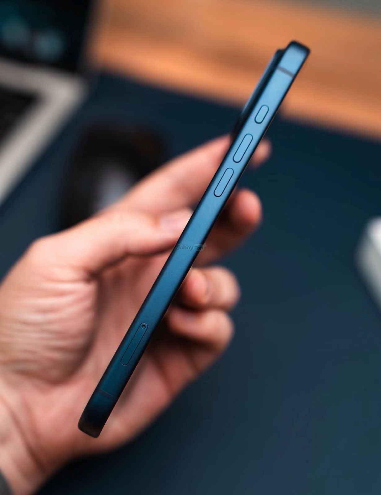 iPhone 17 Pro 256 GB Blue, batareya 96%, Yunusobod’da sotiladi — 3