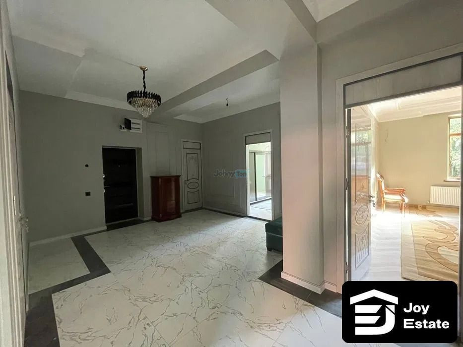 Сдаётся 4-комнатная квартира, 140 м², Мирзо-Улугбек — 2