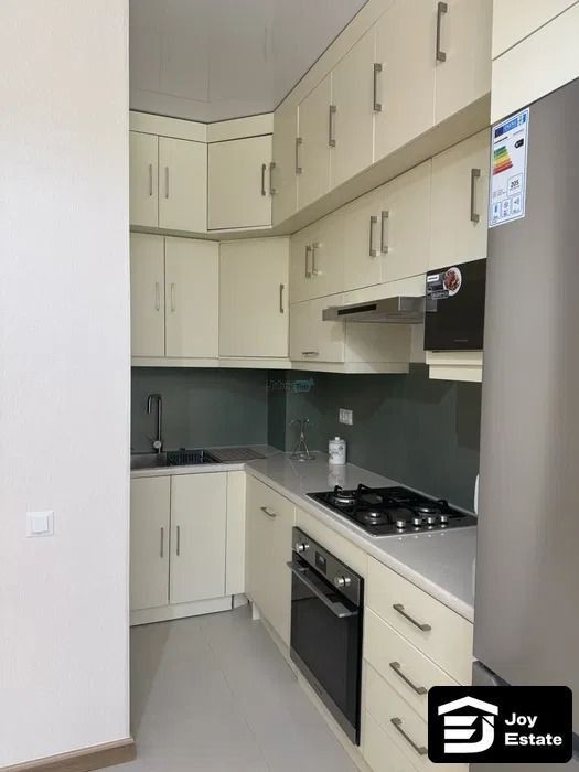 Yashnobodda 2 xonali kvartira ijaraga beriladi, 43 m², evro ta’mir — 2