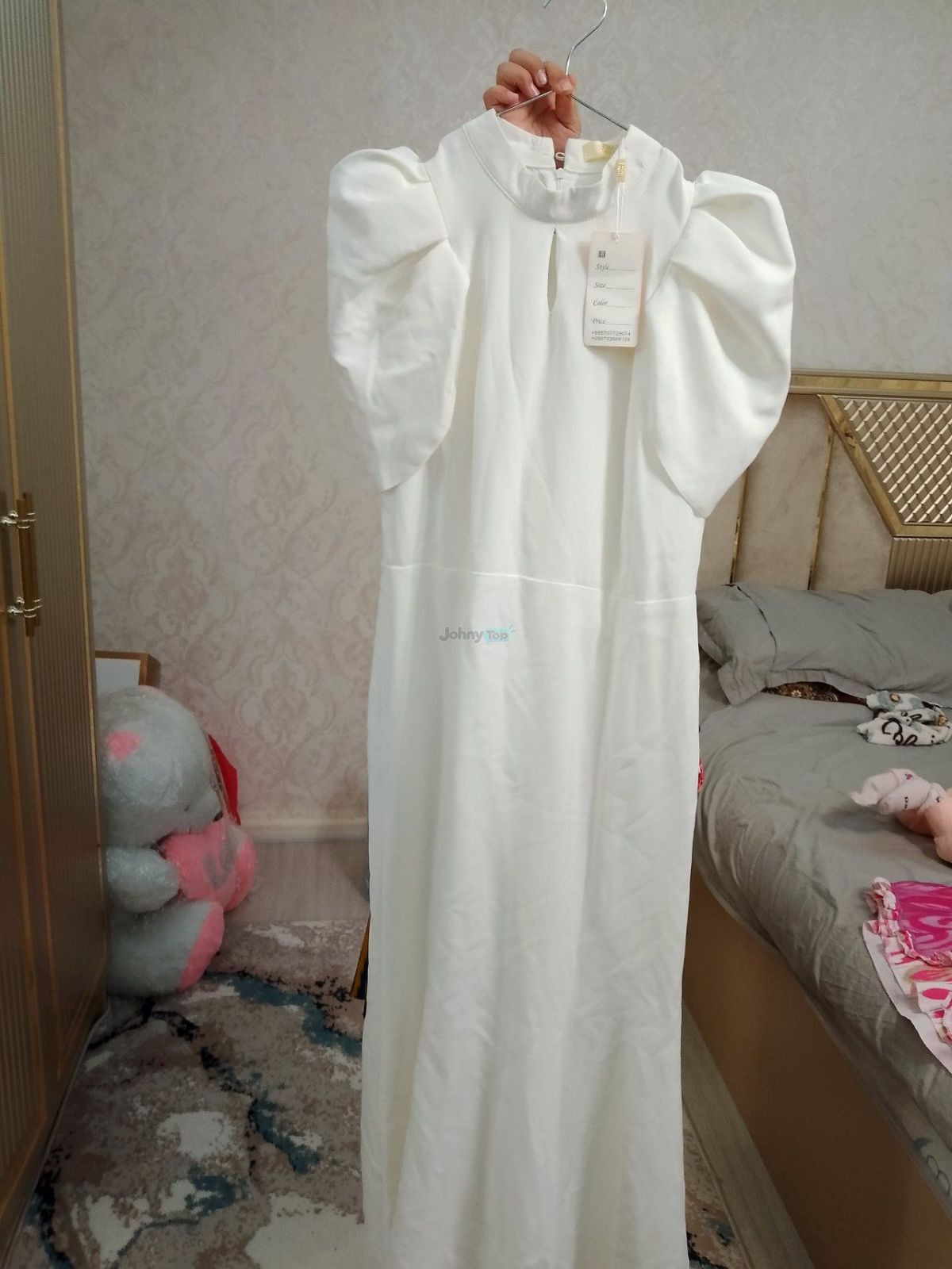 White dress for sale, O‘rtachirchiq