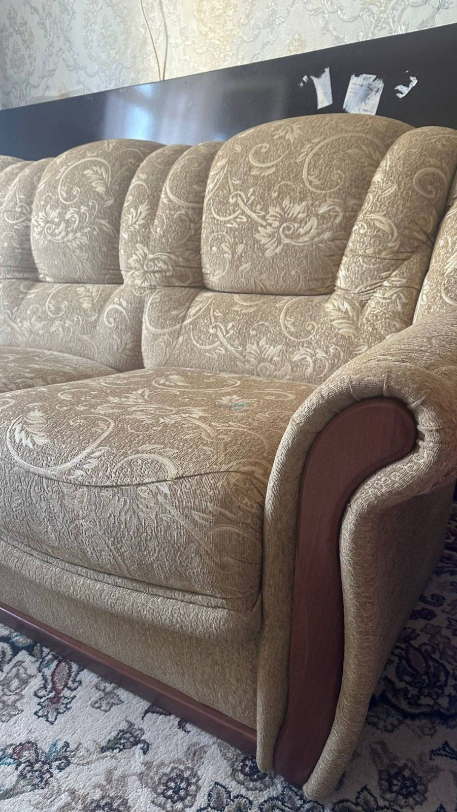 Soft beige sofa for sale, Toshkent district — 2