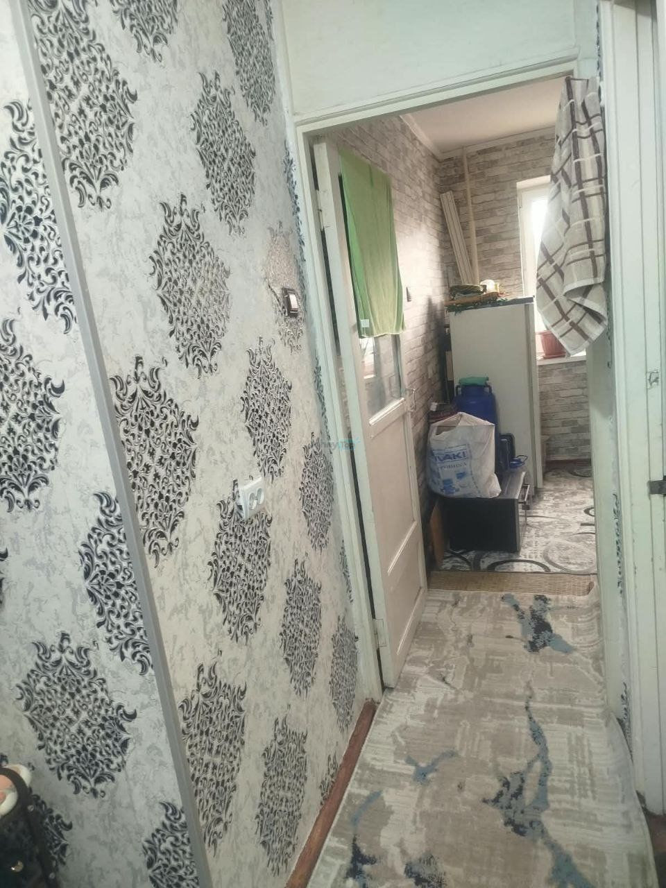 Bo‘stonliqda 1 xonali kvartira sotiladi, 32 m², 3-qavat — 2