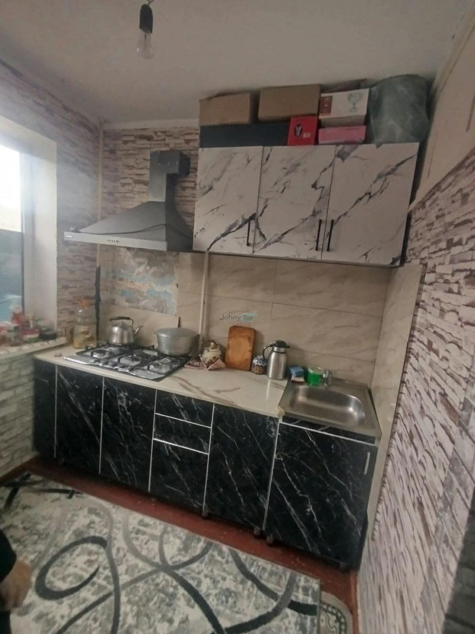 Bo‘stonliqda 1 xonali kvartira sotiladi, 32 m², 3-qavat — 3