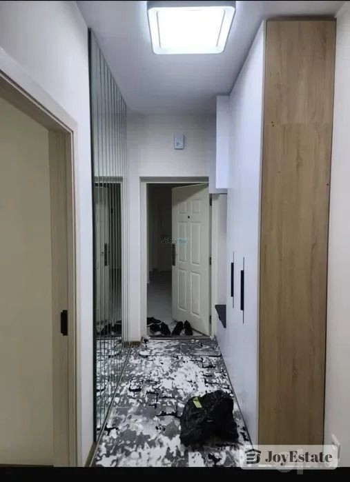 Olmazor, Qorasaroy yaqinida 2 xonali kvartira ijaraga beriladi, 52 m² — 2