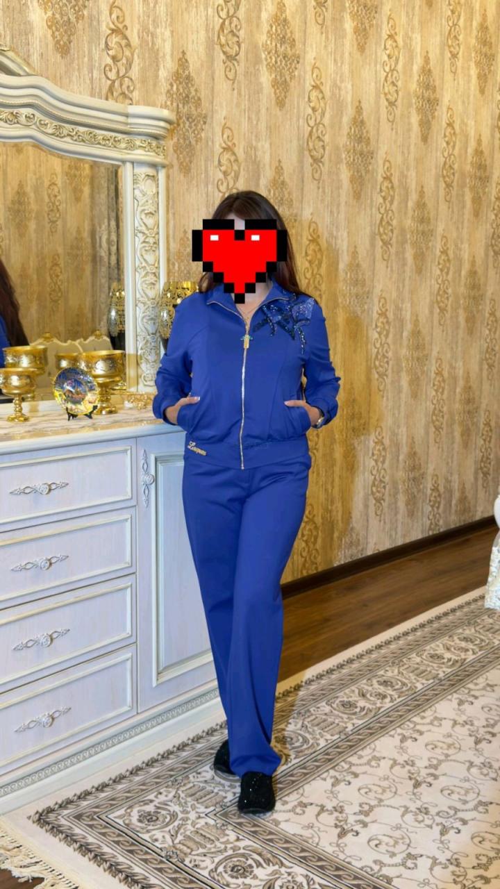 Ayollar uchun ko‘k sport kostyumi (dvoyka), Turkiya ishlab chiqarishi, Samarqandda sotiladi
