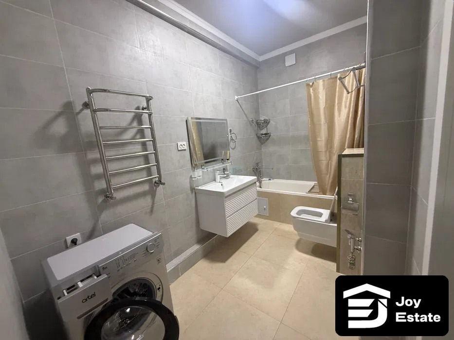 Mirobodda 2 xonali kvartira ijaraga beriladi, Grinvich, 86 m²