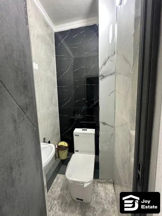 Yakkasaroyda 3 xonali kvartira ijaraga beriladi, 70 m²
