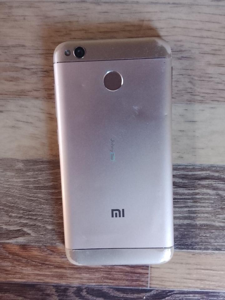Xiaomi smartfon (oltinrang) sotiladi, Vobkent