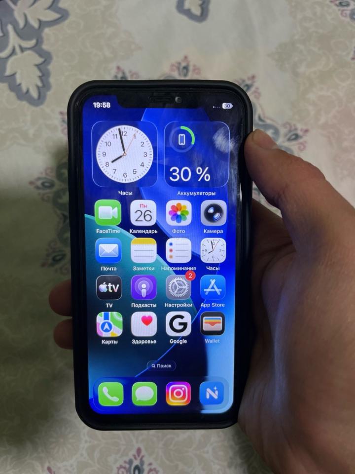 iPhone 11 Pro sotiladi, Qiziltepa