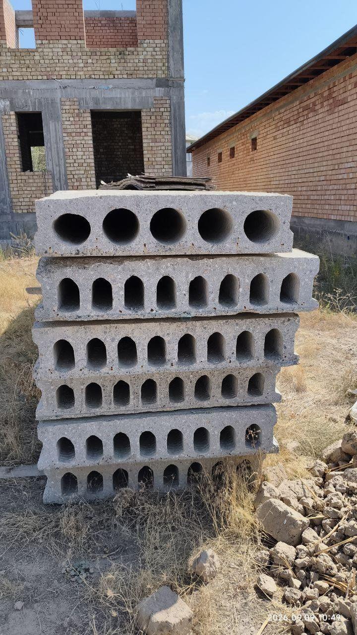 Temir-beton orayopma plitalari sotiladi, Angren