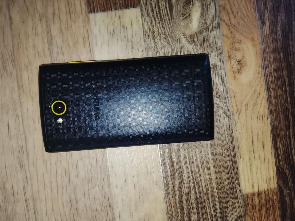 Philips sensorli telefon sotiladi, Vobkent
